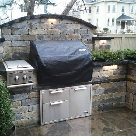 BBQ front with downlighting