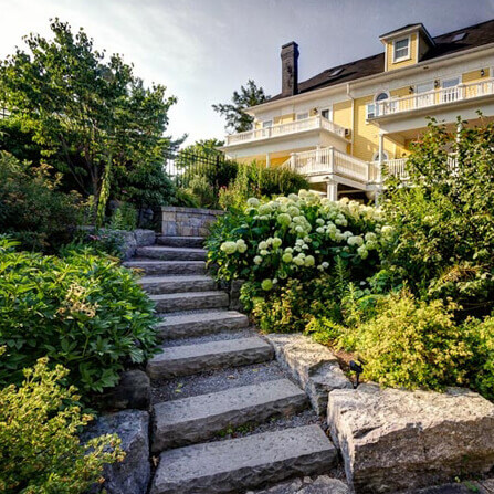Claramount Inn garden stone steps